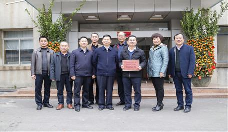 暖心！侯立林到公司送來春節(jié)慰問