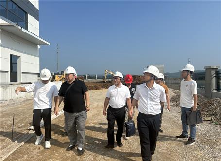 韋克雪到設備安裝分公司項目開展三季度暨節(jié)前安全生產(chǎn)質(zhì)量綜合大檢查